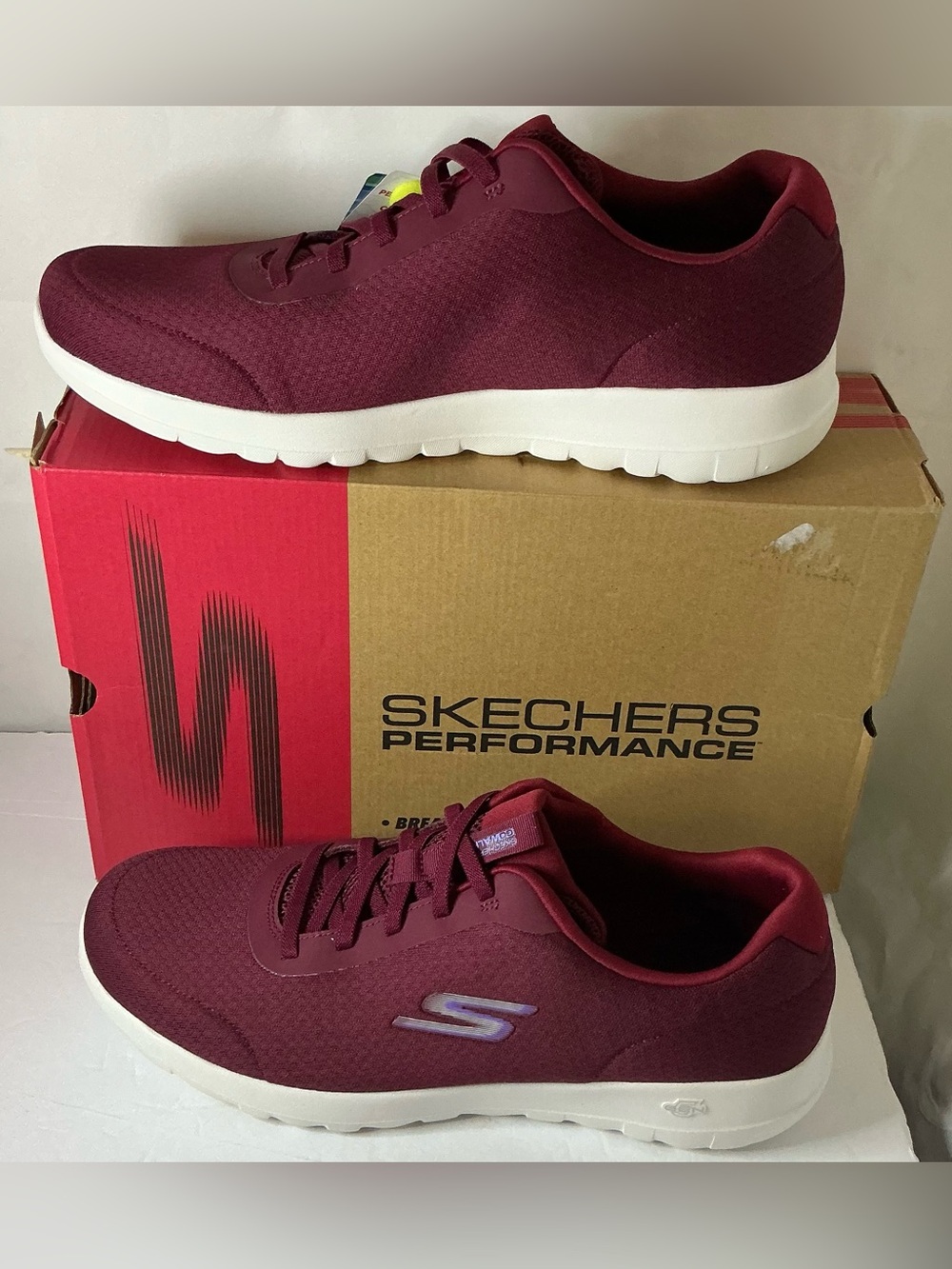 Skechers GOwalk Joy Women's sz 13 Slip-On Knit Sneakers - Burgundy/White - Picture 4 of 9